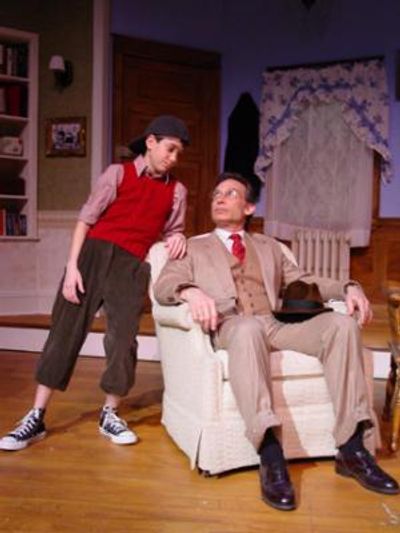 Neil Simon's "Memoirs" Brightens Stage at Metropolis