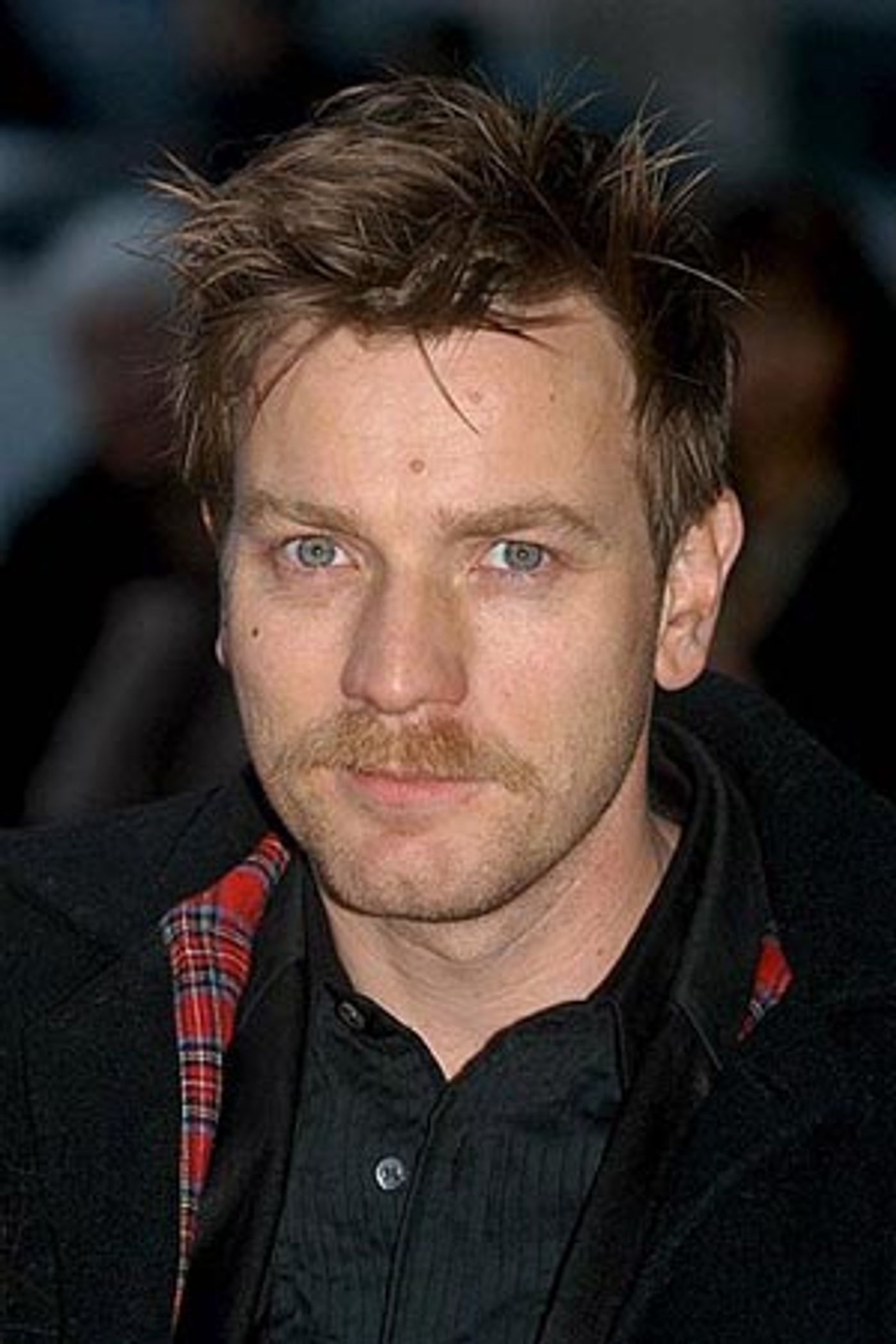 Photo Coverage: Red Carpet at the Olivier Awards  Image