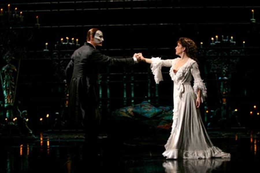 Photo Flash: The Phantom of the Opera Nears Record Performance Image
