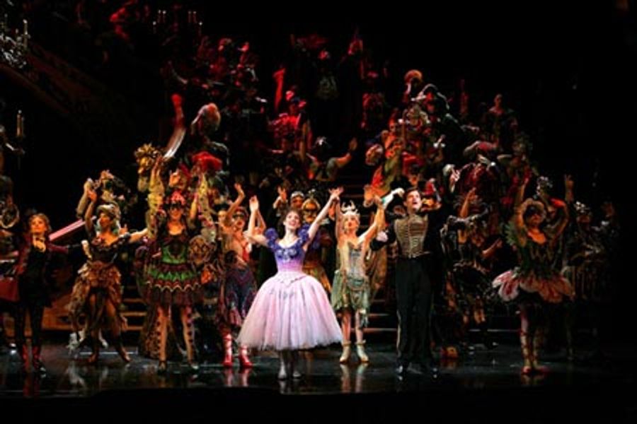 Photo Flash: The Phantom of the Opera Nears Record Performance Image