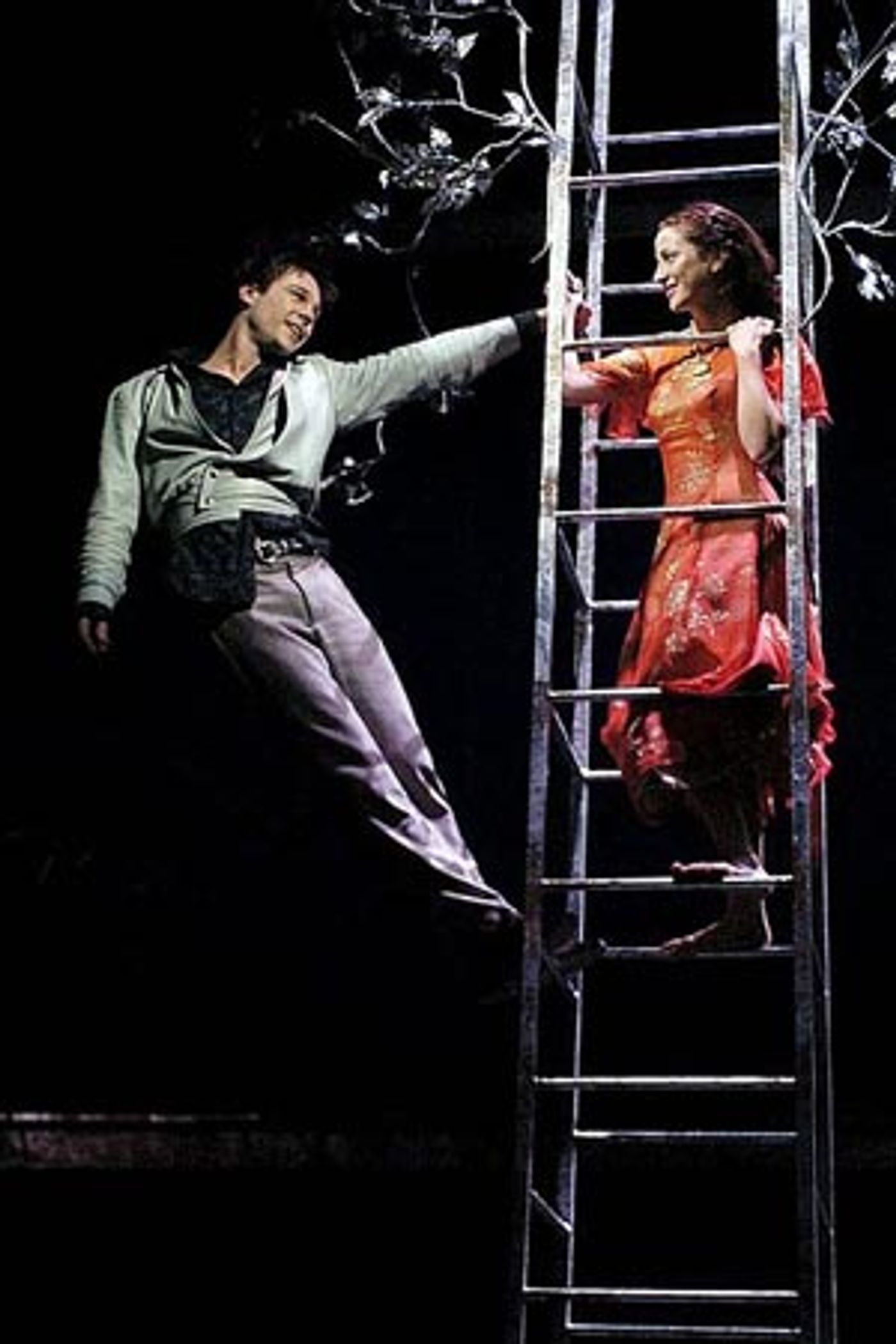 Photo Flash: Royal Shakespeare Company's Romeo and Juliet  Image