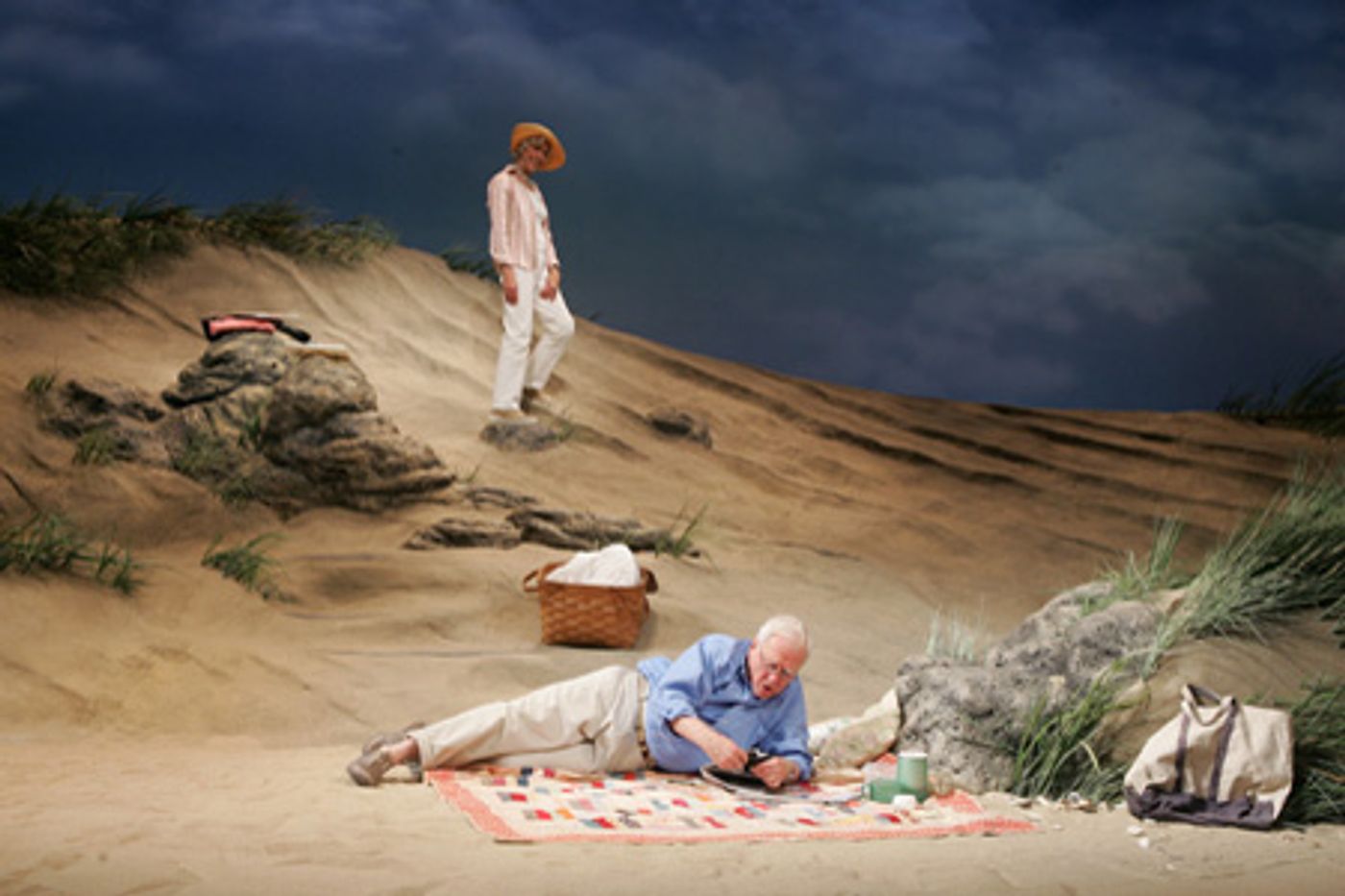 Photo Preview: Edward Albee's Seascape with Frances Sternhagen and George Grizzard  Image
