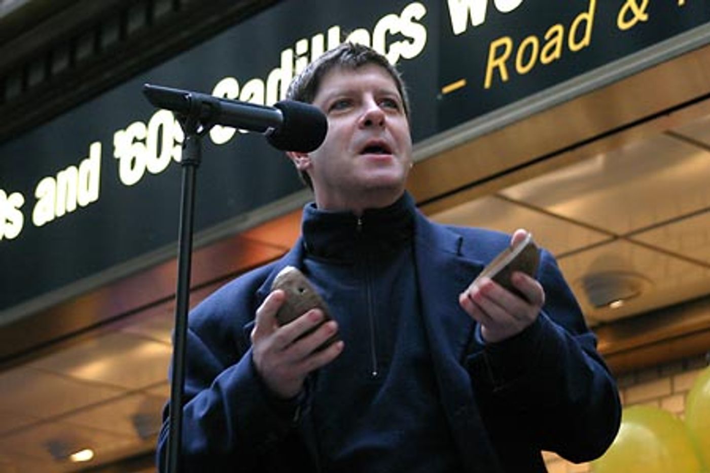 Photo Coverage: Spamalot's World's Largest Coconut Orchestra  Image