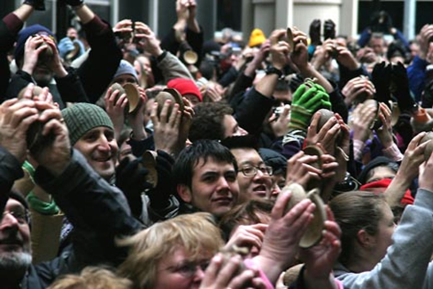Photo Coverage: Spamalot's World's Largest Coconut Orchestra  Image