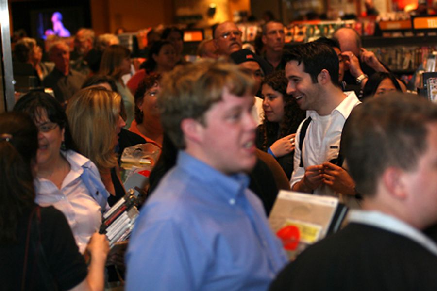 Photo Coverage: Brian Stokes Mitchell CD Signing Image