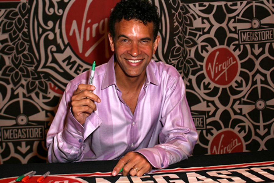 Photo Coverage: Brian Stokes Mitchell CD Signing Image