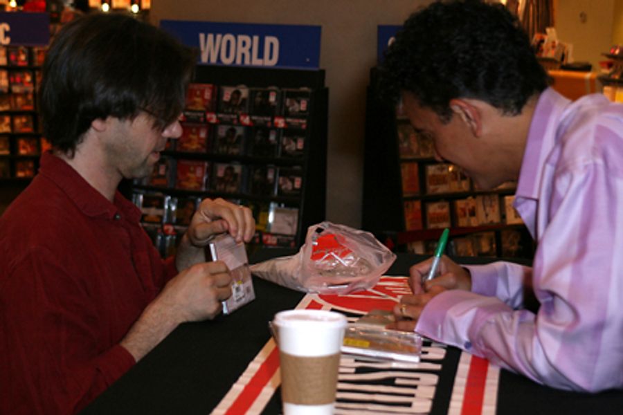 Photo Coverage: Brian Stokes Mitchell CD Signing Image