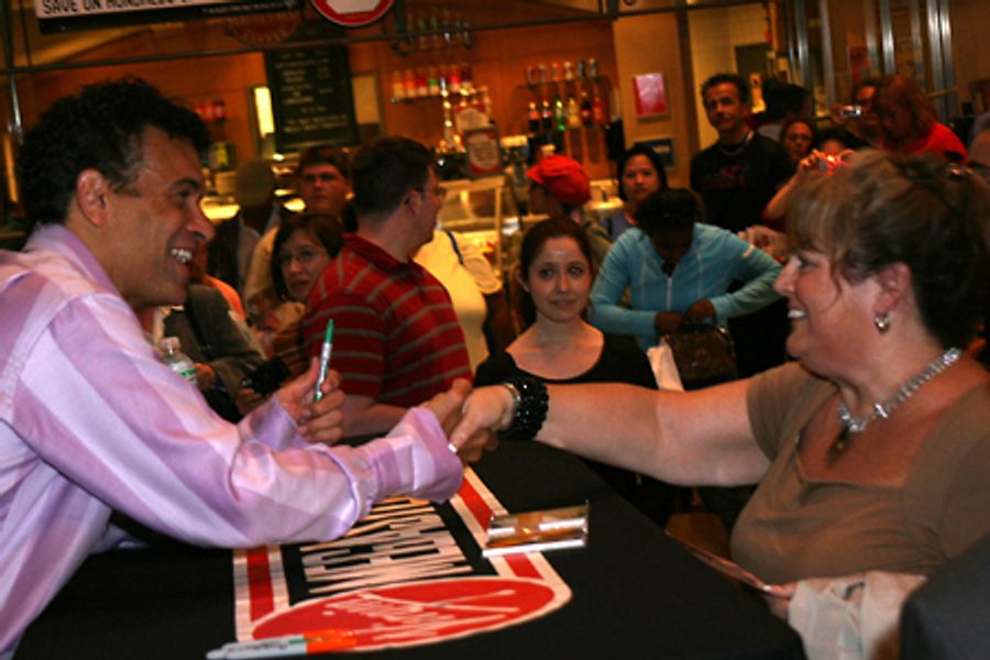 Photo Coverage: Brian Stokes Mitchell CD Signing Image