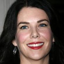 Gilmore Girl's Lauren Graham to Star as Miss Adelaide in GUYS & DOLLS