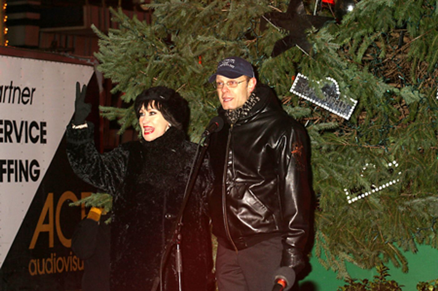 Photo Coverage: Chita Rivera and David Hyde Pierce Light the Broadway Holiday Tree  Image