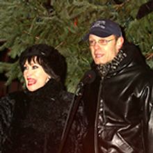 Photo Coverage: Chita Rivera and David Hyde Pierce Light the Broadway Holiday Tree