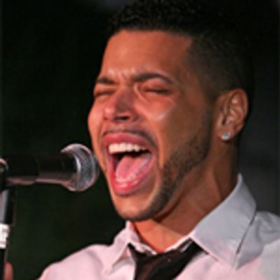 Photo Coverage:  Upright L.A. Sings 'La Vie En Rose'
