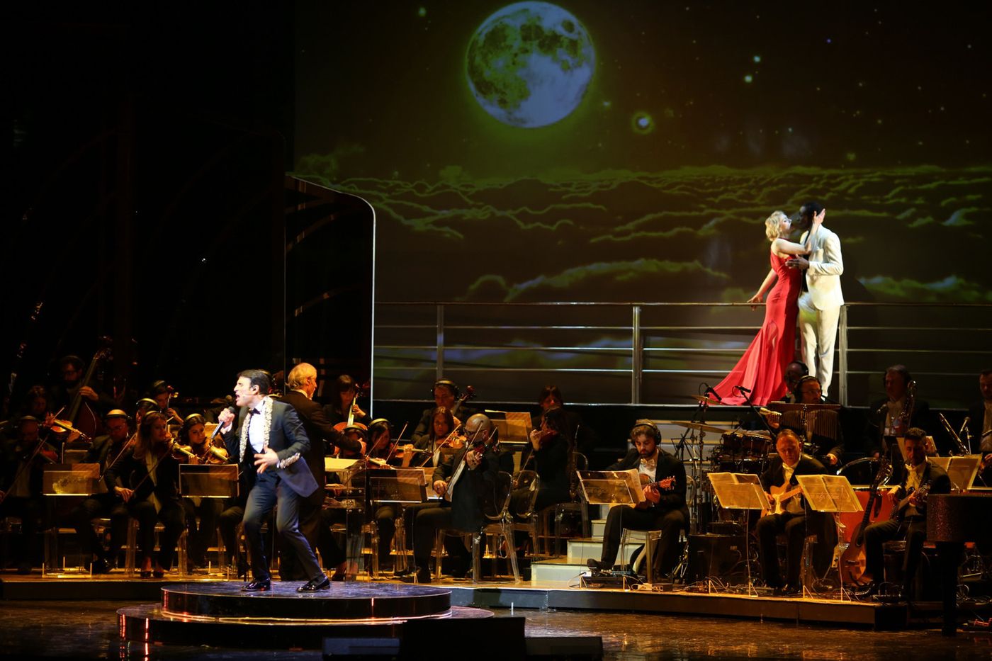 Review: SINFONIA IN SAL MAGGIORE, IN CROCIERA CON SAL DA VINCI al Teatro Brancaccio Review: SINFONIA IN SAL MAGGIORE, IN CROCIERA CON SAL DA VINCI al Teatro Brancaccio Image