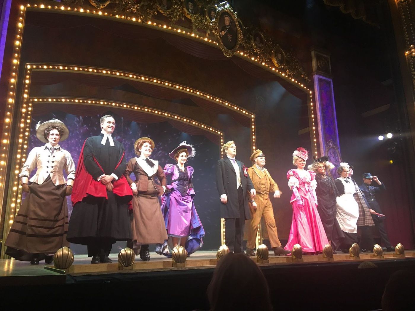 Review: GENTLEMANNEN (THE GENTLEMAN'S HANDBOOK IN LOVE AND MURDER) at Oscars  Image