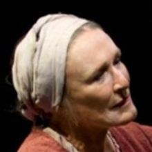 BWW Review: Glenn Close is Joan of Arc's Bewildered Mom in Jane Anderson's MOTHER OF
