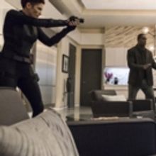 BWW Recap: SUPERGIRL Eats Our Hearts Out On Valentine's Day in 'Menagerie'
