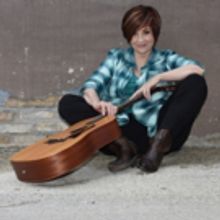 Raue Center Welcomes Singer-Songwriter Megon McDonough