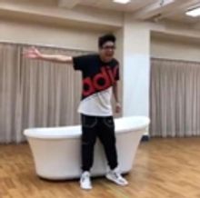 VIDEO: Watch George Salazar Take On 'Michael In the Bathroom' in Rehearsals for BE MO