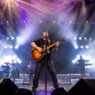 Chris Young Celebrates 10th Airplay Chart-Topping Single LOSING SLEEP