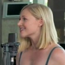 VIDEO: Signature's Claybourne Elder and Steffanie Leigh Perform 'Happiness'