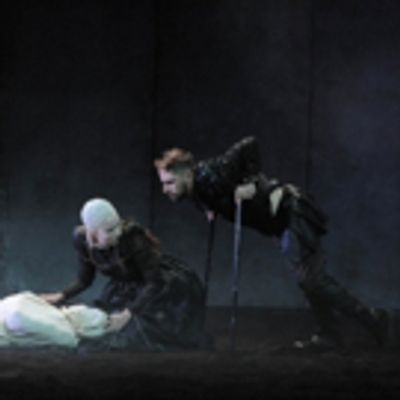 BWW Review: DRUIDSHAKESPEARE: RICHARD III at THE ABBEY THEATRE