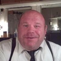 TV: 'Chicago's Kevin Chamberlain Flips For BroadwayWorld Video