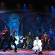 BWW Review: GUYS AND DOLLS at Broadway Palm is Lively and Light!