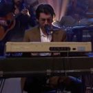 VIDEO: Arctic Monkeys Performs 'Four Out of Five' on THE TONIGHT SHOW