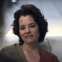 VIDEO: Meet Dr. Smith in This New Teaser For Netflix's LOST IN SPACE Video