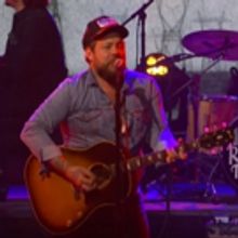 VIDEO: Nathaniel Rateliff & The Night Sweats Perform 'You Worry Me' on THE LATE SHOW