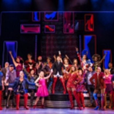 BWW Review: Singapore Gets Kinky as KINKY BOOTS Opens In Town!