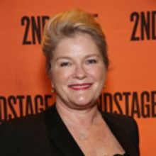 Kate Mulgrew To Host Vineyard Theatre's Annual Emerging Artists Luncheon