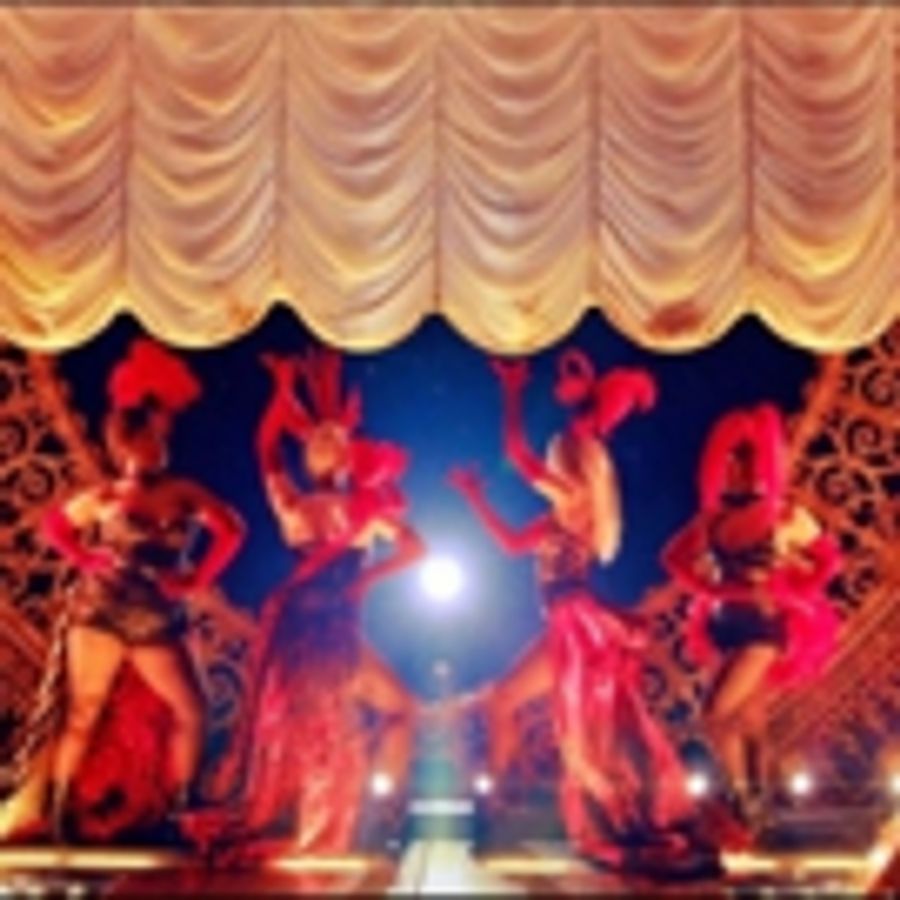 Wake Up With BWW 12/4: On the Red Carpet at THE CHER SHOW Opening Night, and More!  Image