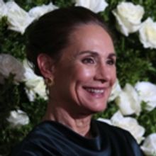 THREE TALL WOMEN's Laurie Metcalf Wins National Society Of Film Critics Award For…