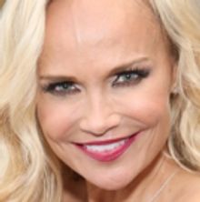 Bid Now to Win A Meet and Greet with Kristin Chenoweth