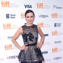 Linda Cardellini Returns to Netflix to Co-Star with Christina Applegate in DEAD TO ME