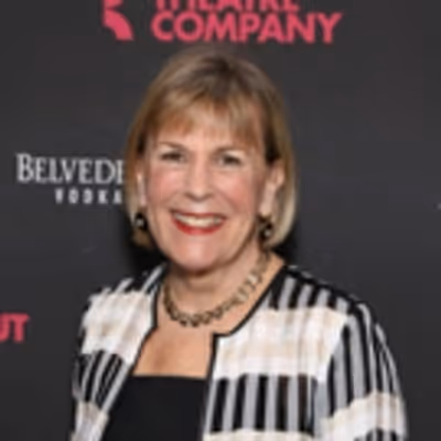 BWW Interview: Cynthia Mace Is Master of the Stairs in SKINTIGHT