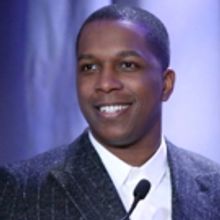 Josh Groban and Leslie Odom Jr. to Perform on MICKEY'S 90TH SPECTACULAR