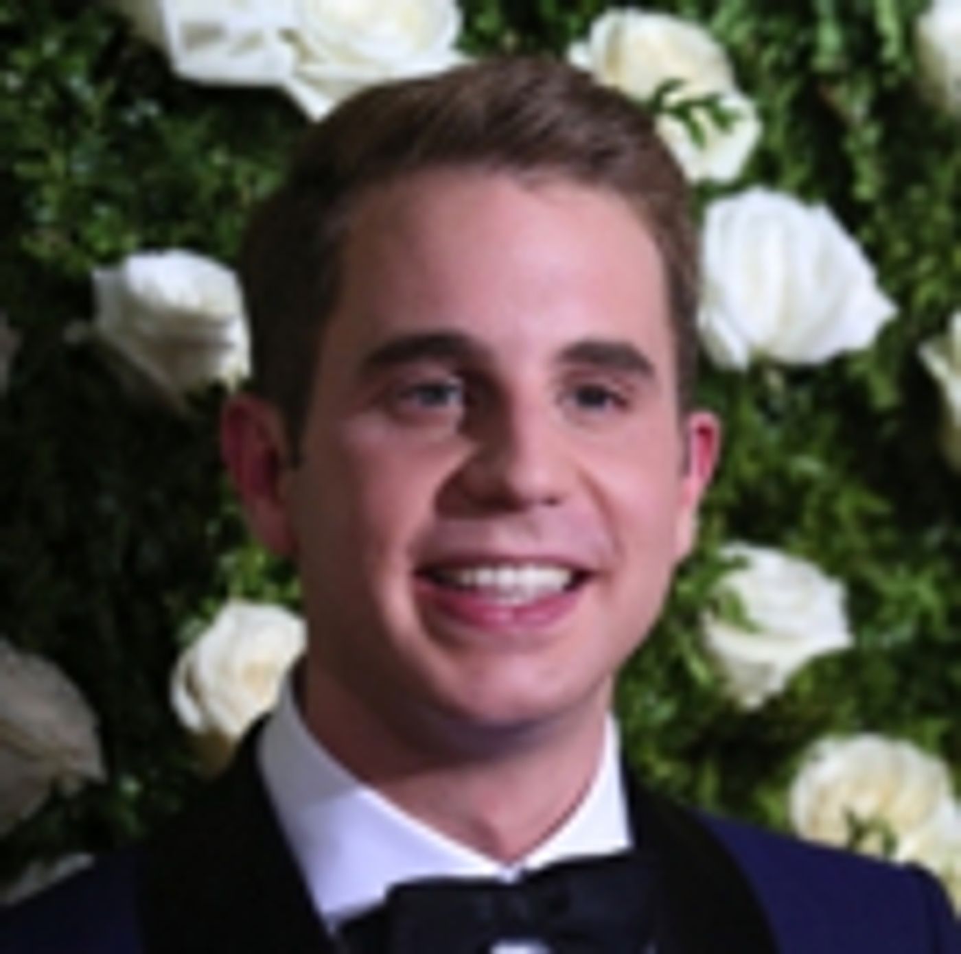 Wake Up With BWW 12/28: PARADE Reading, Kennedy Center Honors, and More!  Image