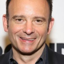 Andrew Scott To Star In Matthew Warchus-Helmed PRESENT LAUGHTER At The Old Vic