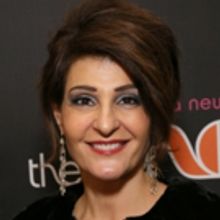 Nia Vardalos to Discuss TINY BEAUTIFUL THINGS Today on Arts in Review