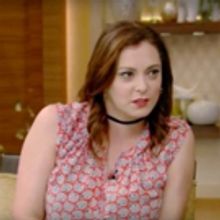 VIDEO: Rachel Bloom Talks the Possibility of Bringing CRAZY EX-GIRLFRIEND to Broadway