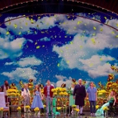 VIDEO: The Cast of BIG FISH Performs at the Royal Variety Performance
