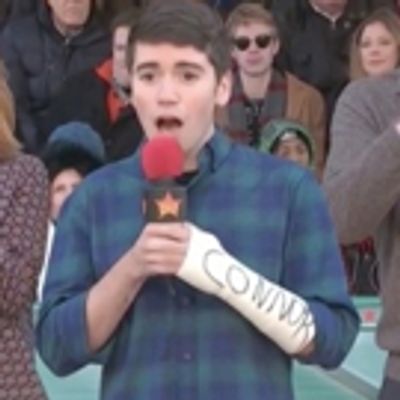 VIDEO: Watch Noah Galvin and the Cast of DEAR EVAN HANSEN Perform on the Thanksgiving Day Parade