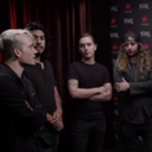 VIDEO: The CW Shares iHeartRadio Music Festival 2018 Clip Backstage with Badflower