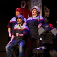 BWW Review: PUMP BOYS AND DINETTES is Chock Full of Southern Charm, Song and Dance