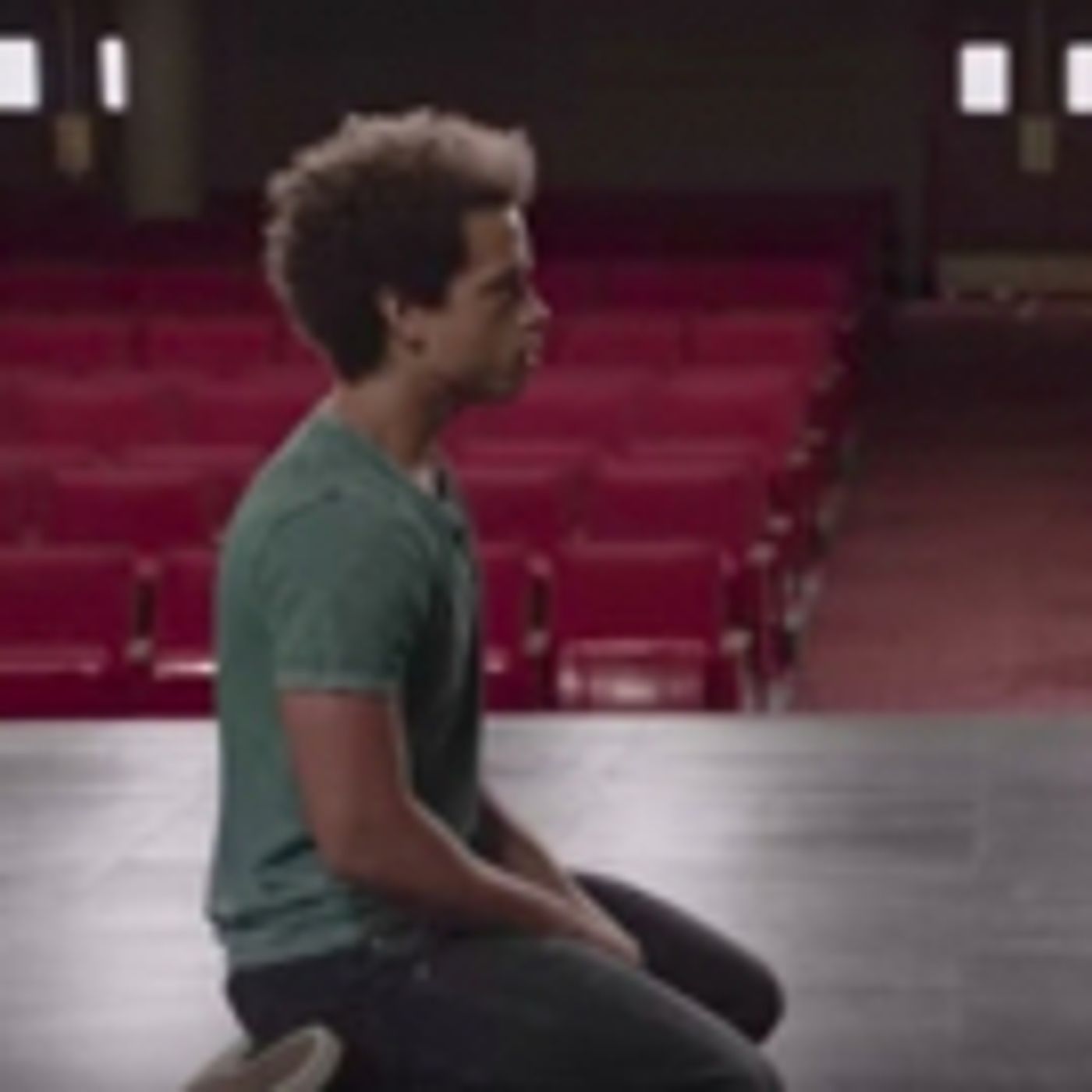 BWW Morning Brief November 24th, 2017: KRIS KRINGLE starring Andrew Keenan-Bolger, and more!  Image