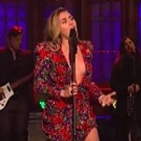 VIDEO: Miley Cyrus Performs '(Happy Xmas) War Is Over' With Sean Ono Lennon and Mark… Video