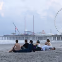 VIDEO: FRIENDS FROM COLLEGE Season 2 Returns January 11 Video