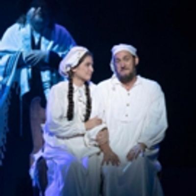 BWW Interview: Maite Uzal as Golde in FIDDLER ON THE ROOF on Tour